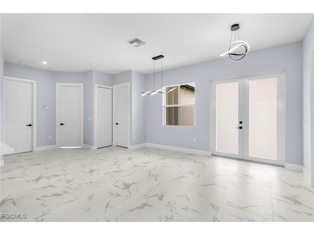 2818 42nd Street SW Lehigh Acres FL 33976 2025009102 image5