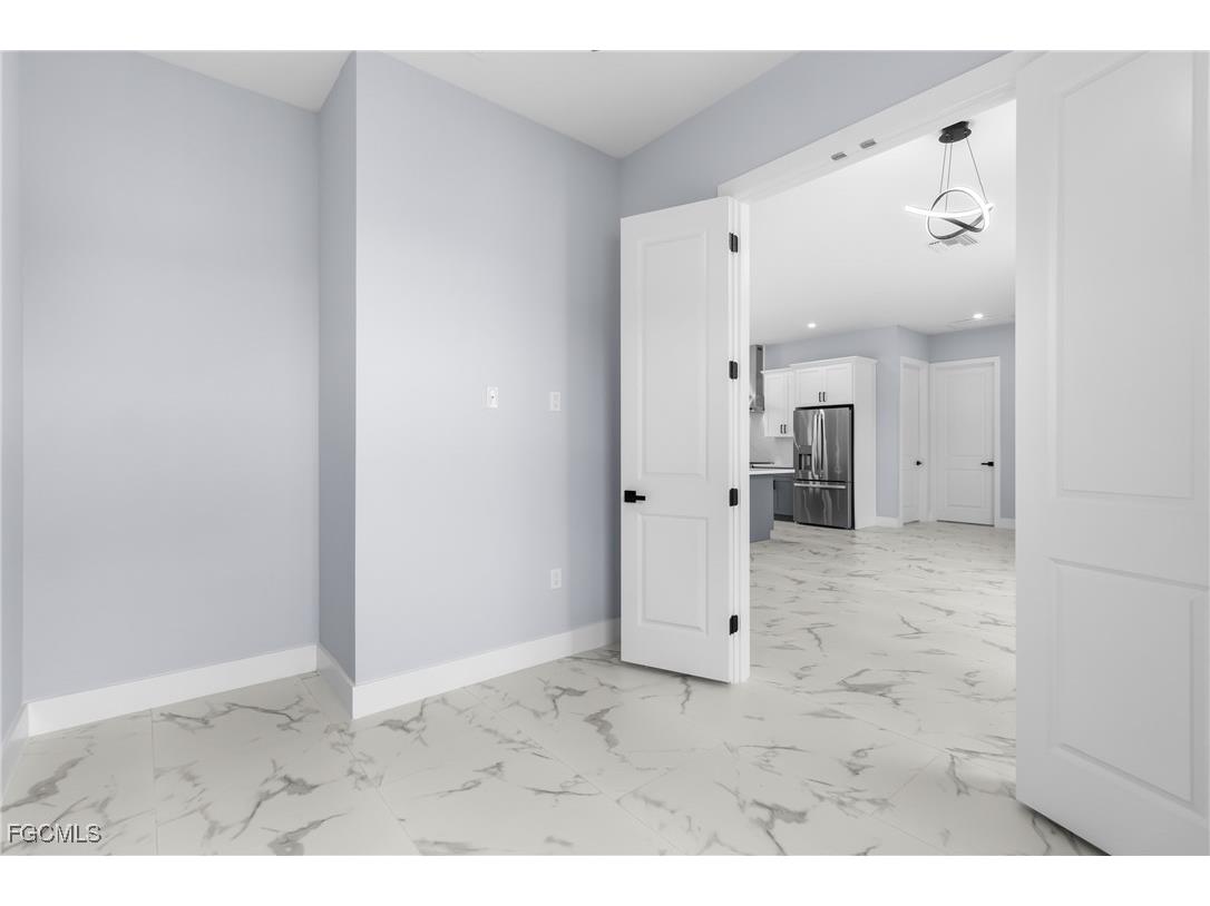 2818 42nd Street SW Lehigh Acres FL 33976 2025009102 image7