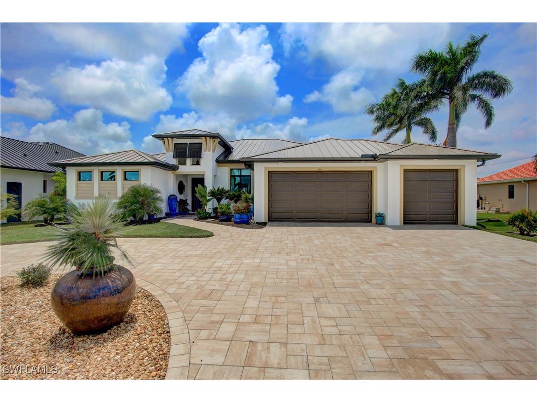 2818 Gleason Parkway Cape Coral FL 33914 224065776 image1