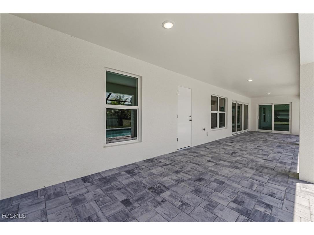 2818 NW 18th Place Cape Coral FL 33993 2025016653 image23