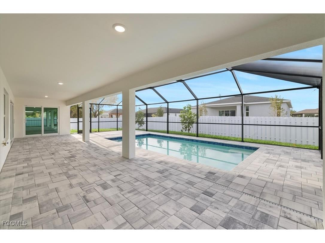 2818 NW 18th Place Cape Coral FL 33993 2025016653 image3