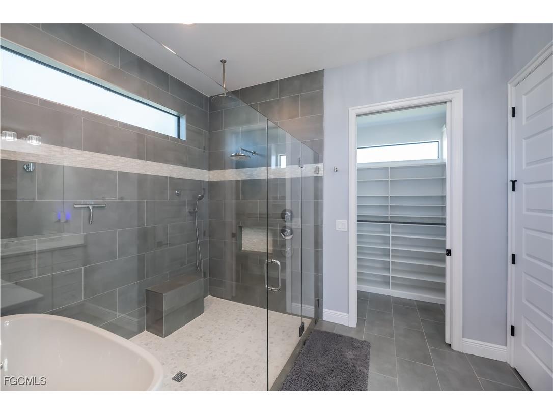 2818 Old Burnt Store Road N Cape Coral FL 33993 2025024958 image12