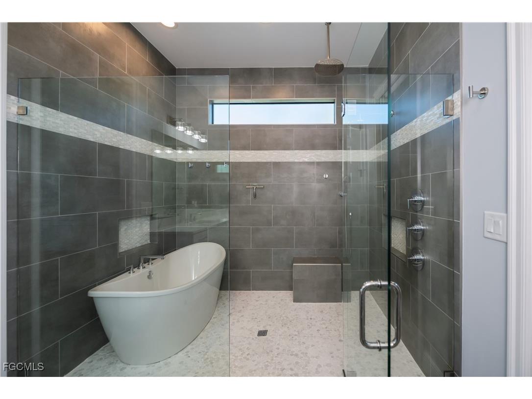 2818 Old Burnt Store Road N Cape Coral FL 33993 2025024958 image14