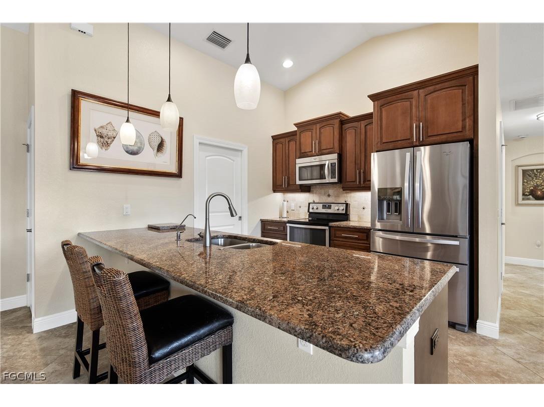 2818 SW 39th Street Cape Coral FL 33914 2026008211 image10