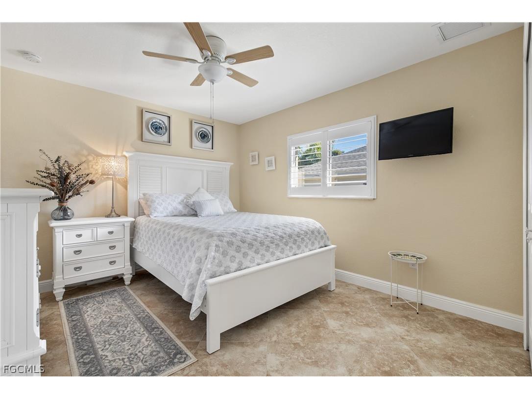 2818 SW 39th Street Cape Coral FL 33914 2026008211 image24