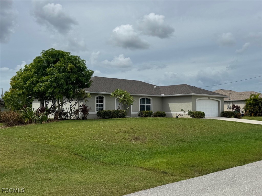 2818 SW 7th Place Cape Coral FL 33914 2025013833 image1