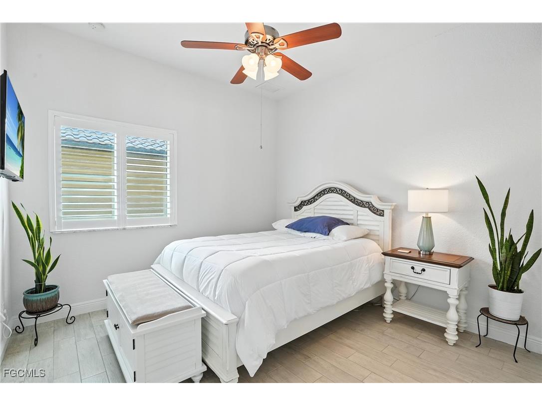 2819 SW 33rd Street Cape Coral FL 33914 2025002404 image25