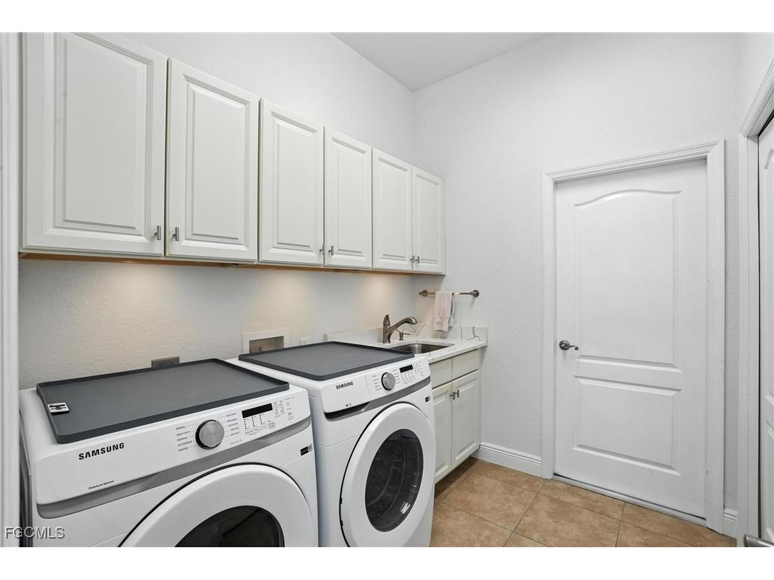 2819 SW 33rd Street Cape Coral FL 33914 2025002404 image32