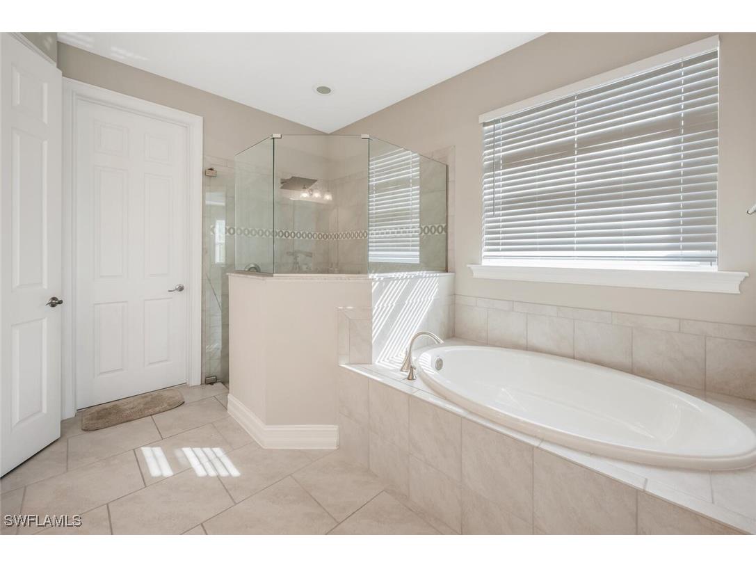 28192 Seasons Tide Avenue Bonita Springs FL 34135 226005911 image17