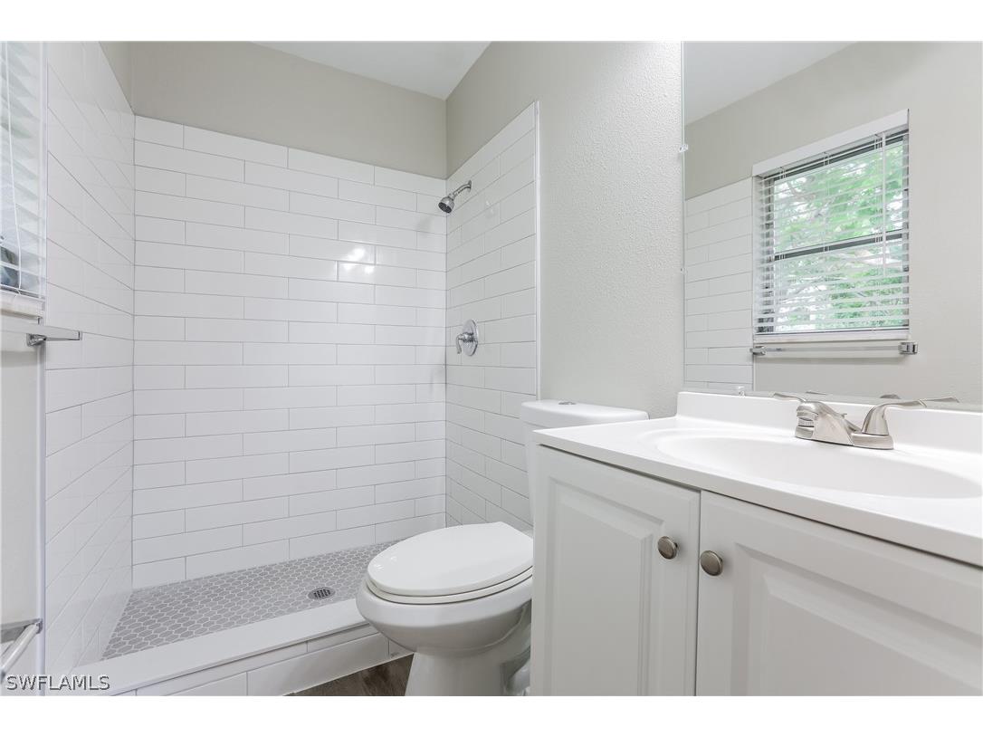 282 Lorraine Avenue Venice FL 34293 224038361 image10