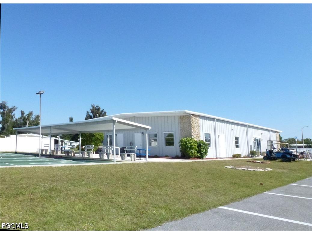 2820 Breezewood Drive North Fort Myers FL 33917 2026028835 image29