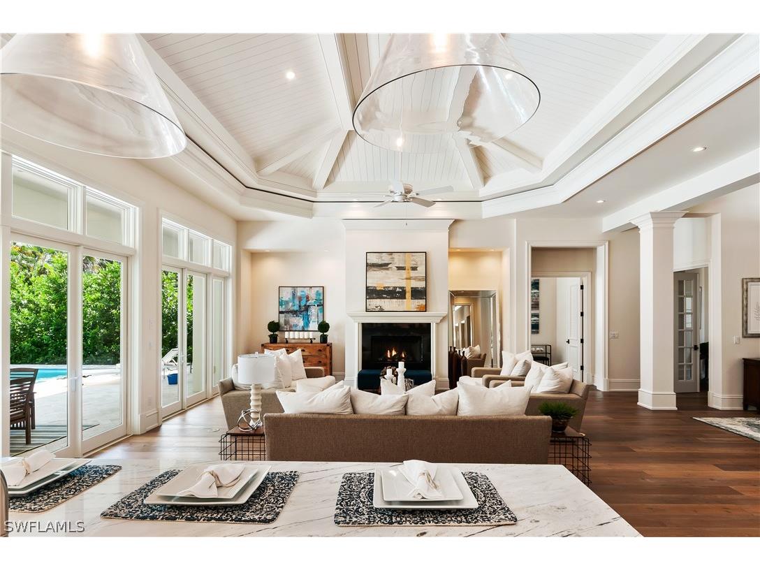 2820 Leeward Lane Naples FL 34103 224027177 image1