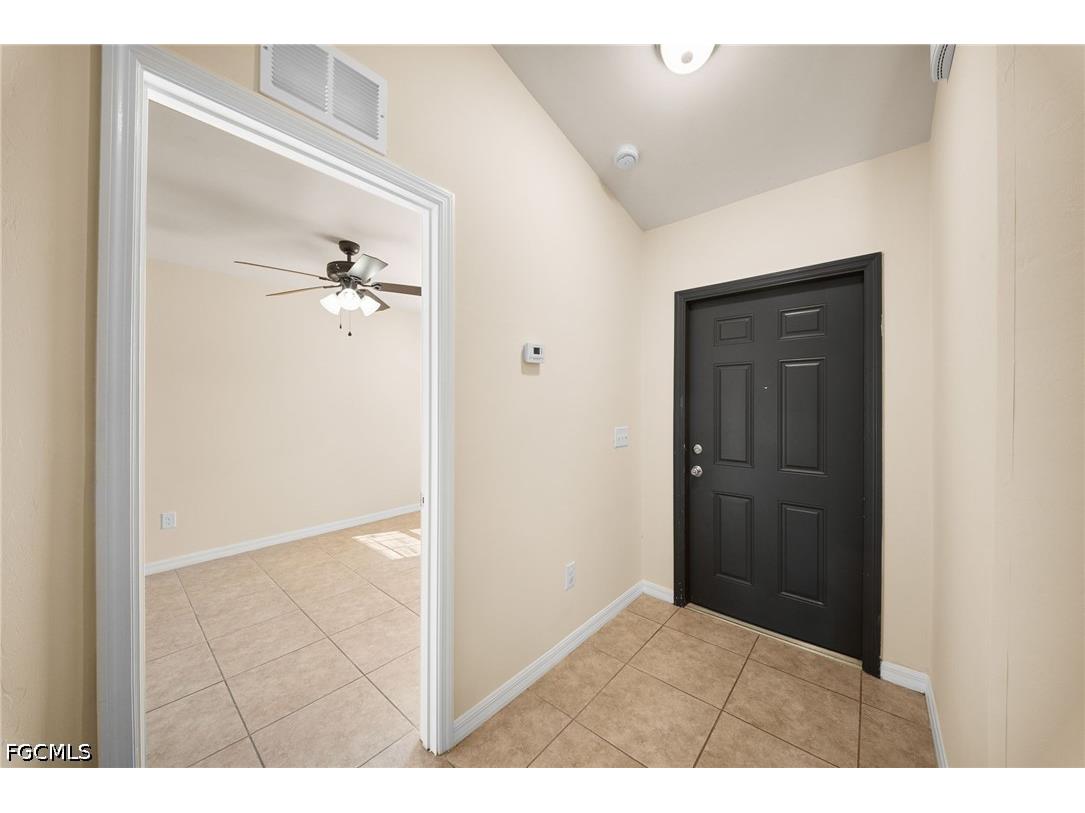 2820 SW 7th Place Cape Coral FL 33914 2026015403 image4