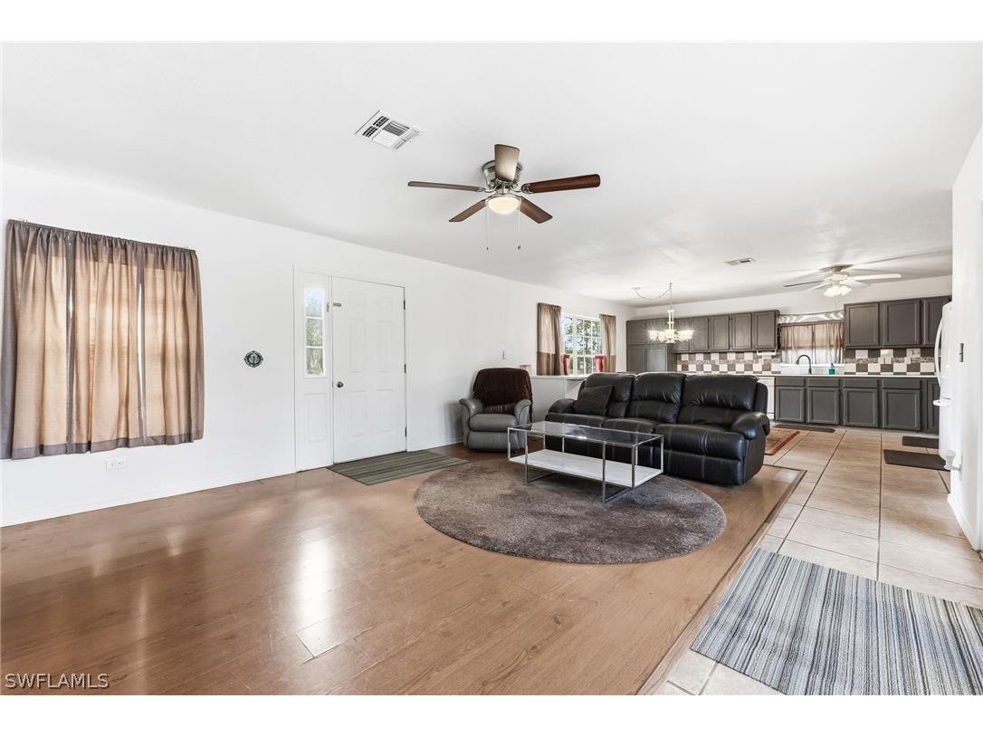 2821 24th Avenue NE Naples FL 34120 226011559 image5