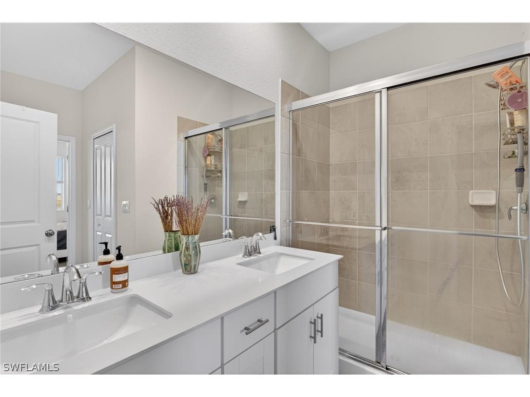 2821 Citrus Street Naples FL 34120 226008287 image14