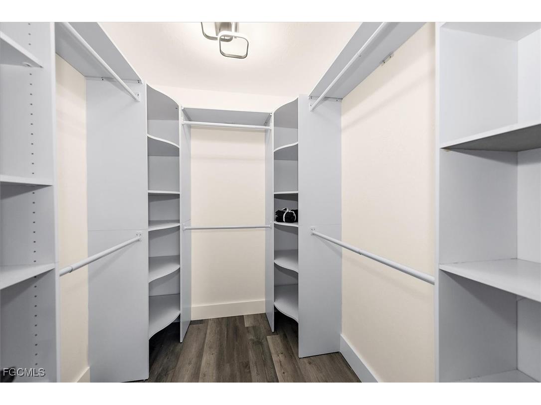 2821 NE 4th Place Cape Coral FL 33909 2025022295 image17