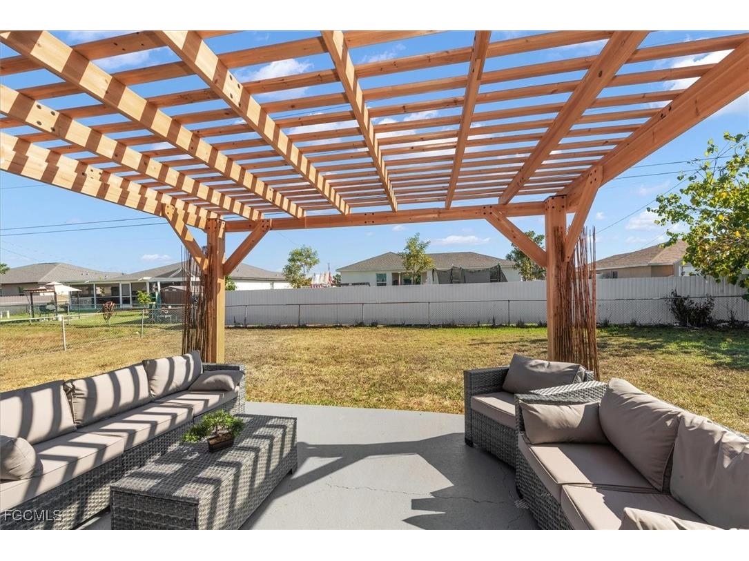 2821 NE 4th Place Cape Coral FL 33909 2025022295 image26