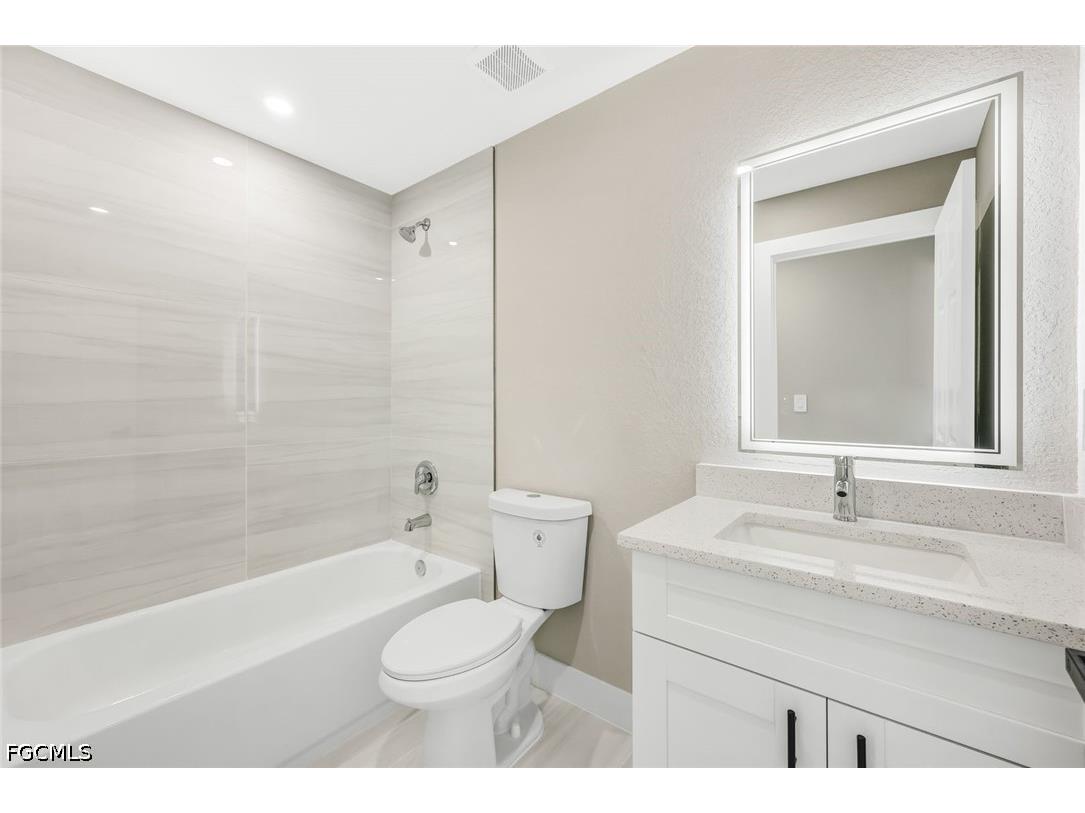 2821 NW 25th Lane Cape Coral FL 33993 2026014949 image20