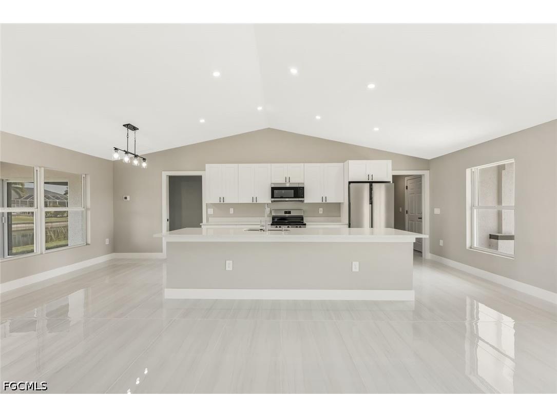 2821 NW 25th Lane Cape Coral FL 33993 2026014949 image4