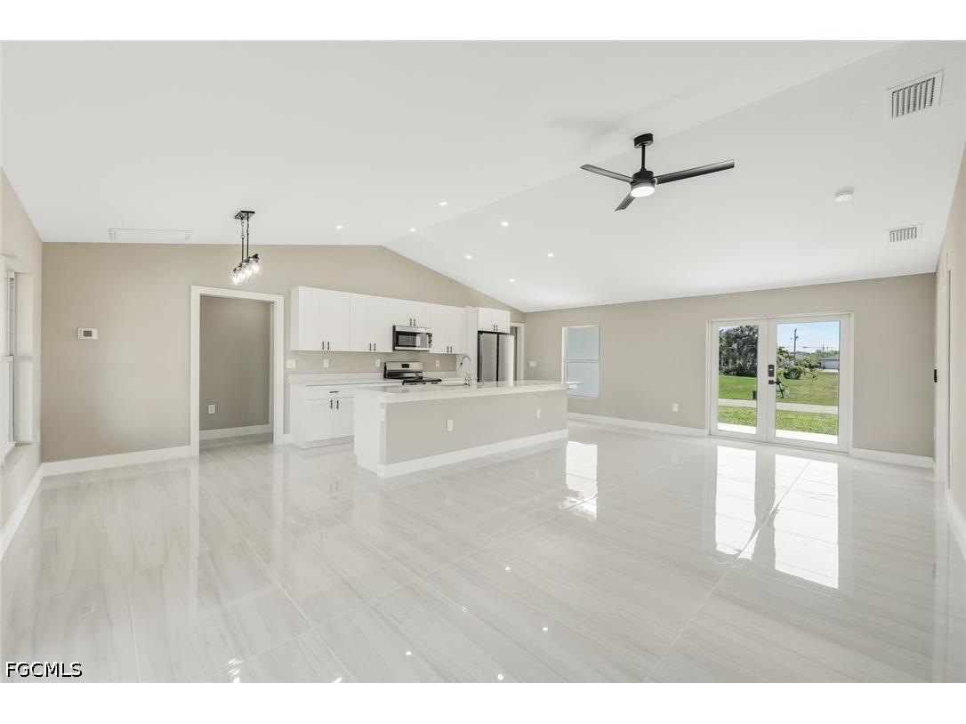 2821 NW 25th Lane Cape Coral FL 33993 2026014949 image5