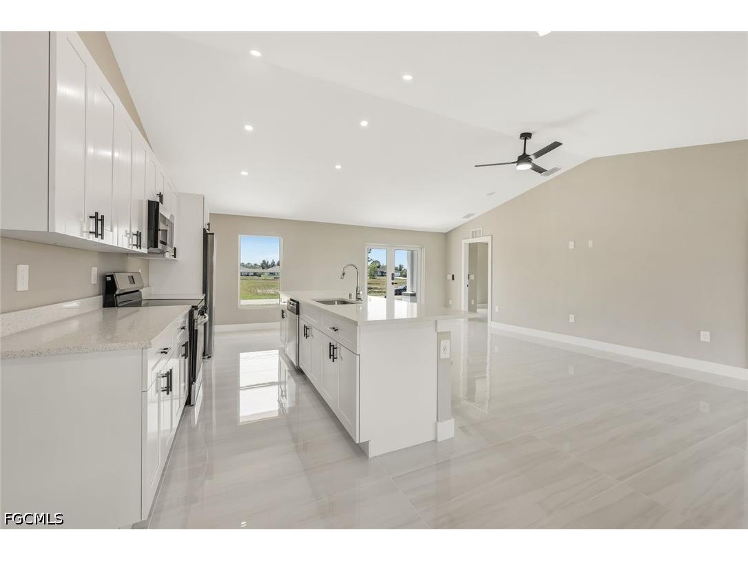 2821 NW 25th Lane Cape Coral FL 33993 2026014949 image6