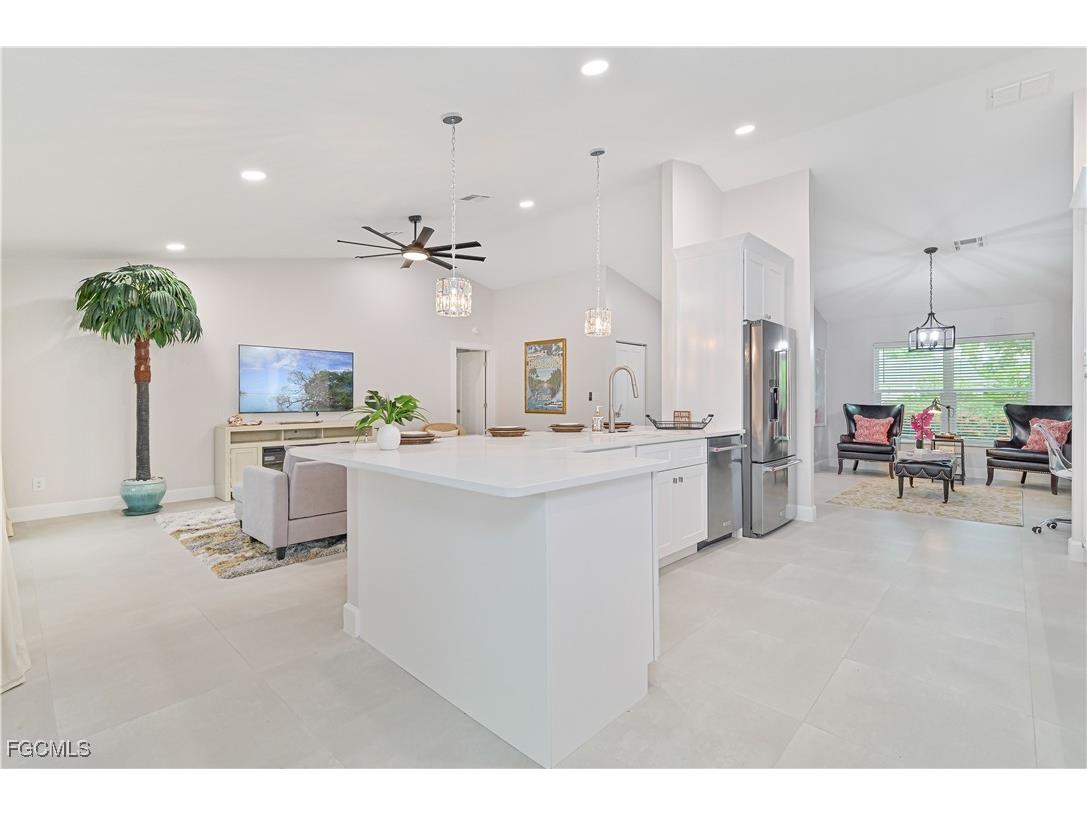 28211 Winthrop Circle Bonita Springs FL 34134 2025016103 image24