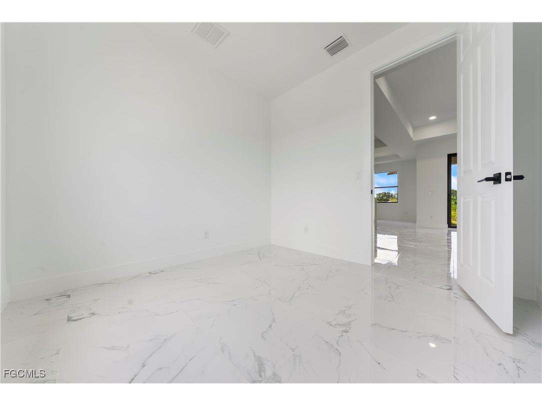 2822 52nd Street W Lehigh Acres FL 33971 2025006733 image11