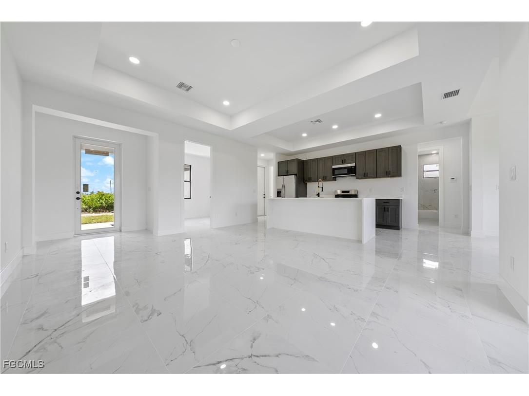 2822 52nd Street W Lehigh Acres FL 33971 2025006733 image4