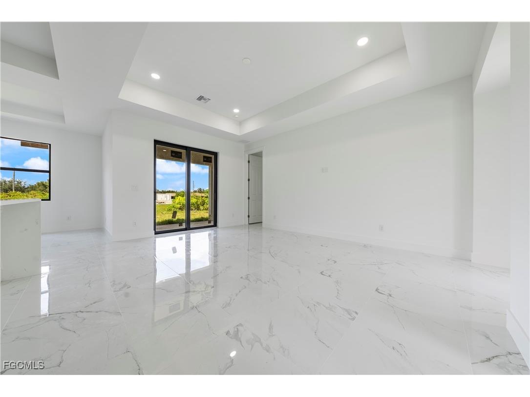 2822 52nd Street W Lehigh Acres FL 33971 2025006733 image6