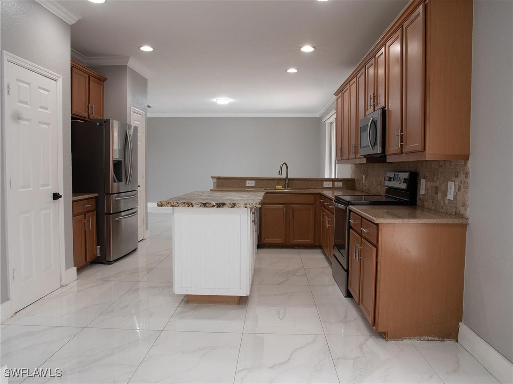 2822 Inlet Cove Lane W Naples FL 34120 225075156 image6