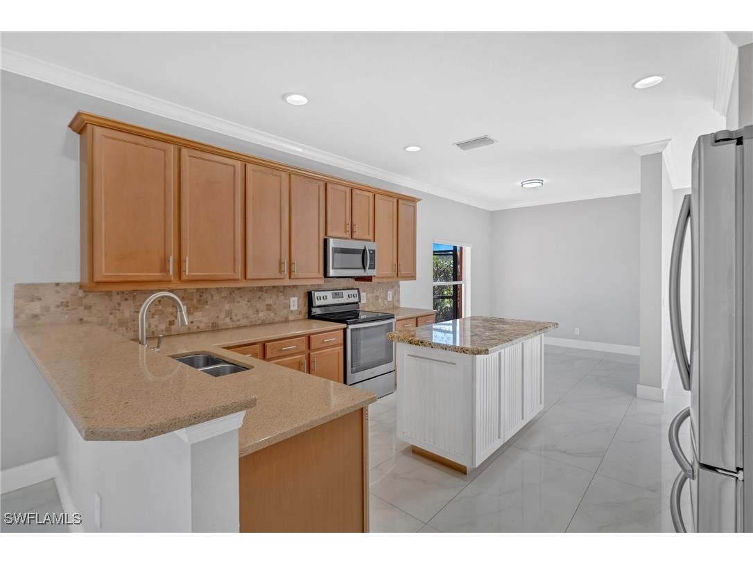 2822 Inlet Cove Lane W Naples FL 34120 226005868 image10