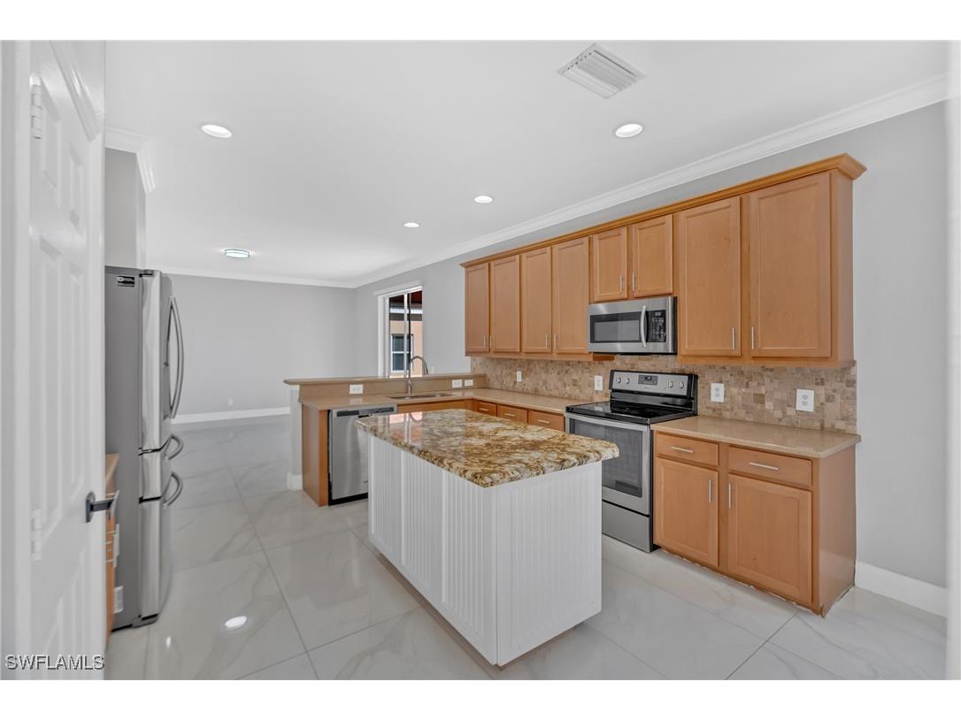 2822 Inlet Cove Lane W Naples FL 34120 226005868 image9