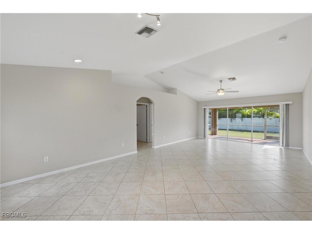 2822 NW 11th Terrace Cape Coral FL 33993 2025026314 image6
