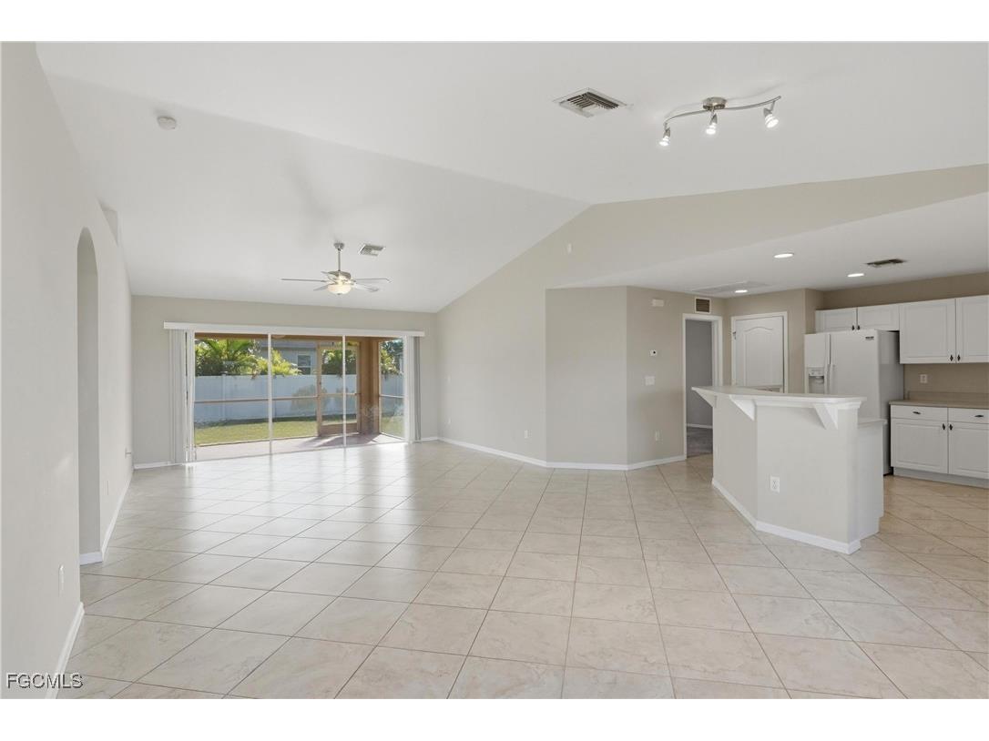 2822 NW 11th Terrace Cape Coral FL 33993 2025026314 image8