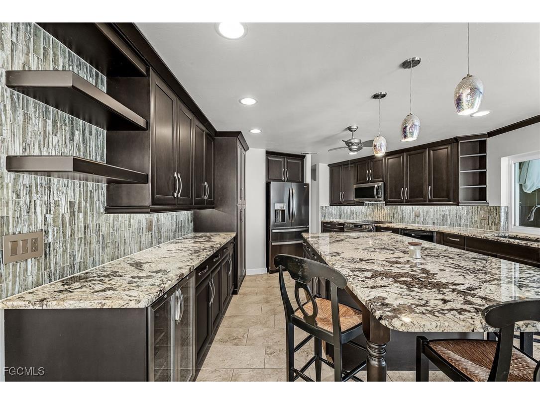 2822 SE 22nd Place Cape Coral FL 33904 2025020930 image14