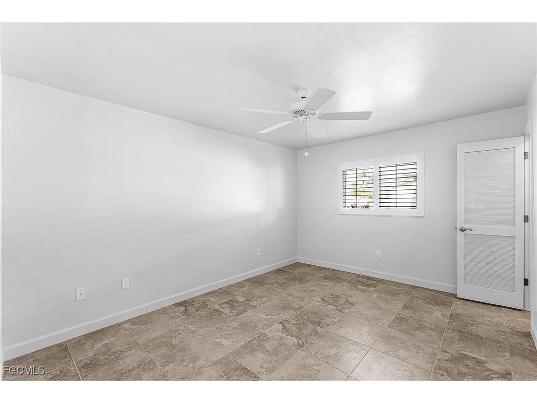 2822 SE 22nd Place Cape Coral FL 33904 2025020930 image17
