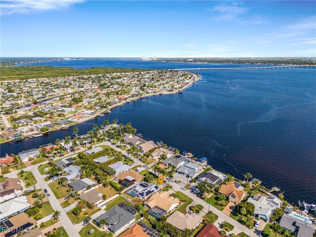 2822 SE 22nd Place Cape Coral FL 33904 2025020930 image36