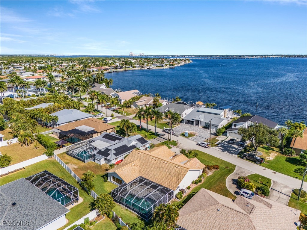 2822 SE 22nd Place Cape Coral FL 33904 2025020930 image38
