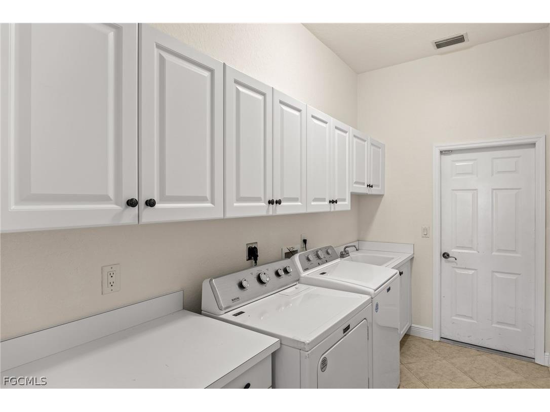 2822 SW 49th Terrace Cape Coral FL 33914 2026013400 image38