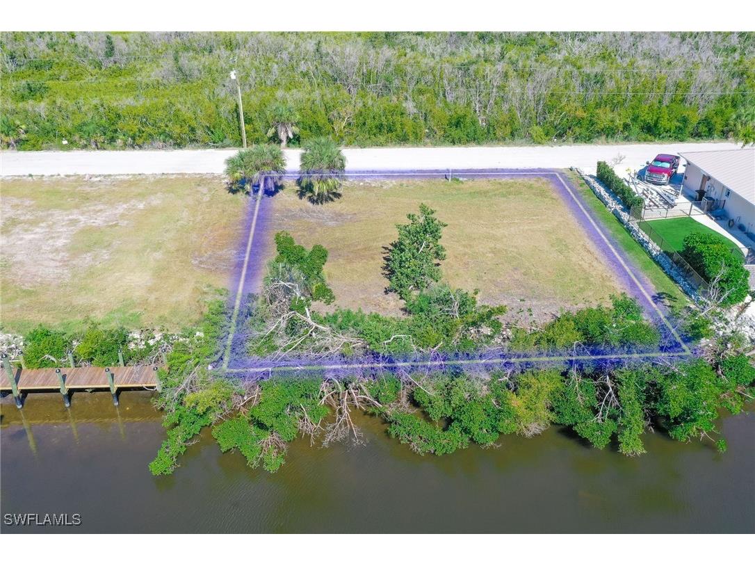 2823 Cussell Drive Saint James City FL 33956 224066409 image1