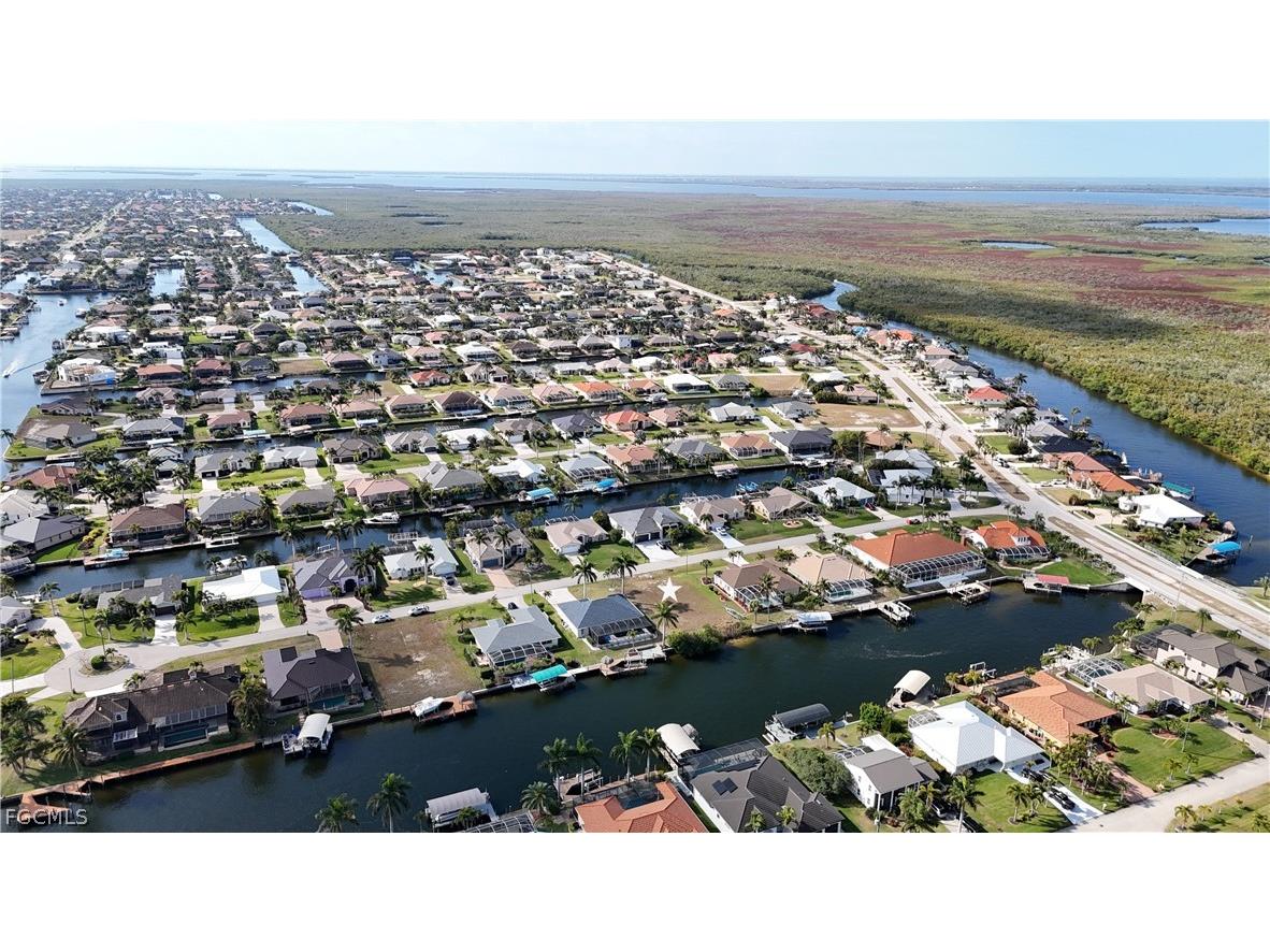 2823 SW 37th Terrace Cape Coral FL 33914 2026009960 image1