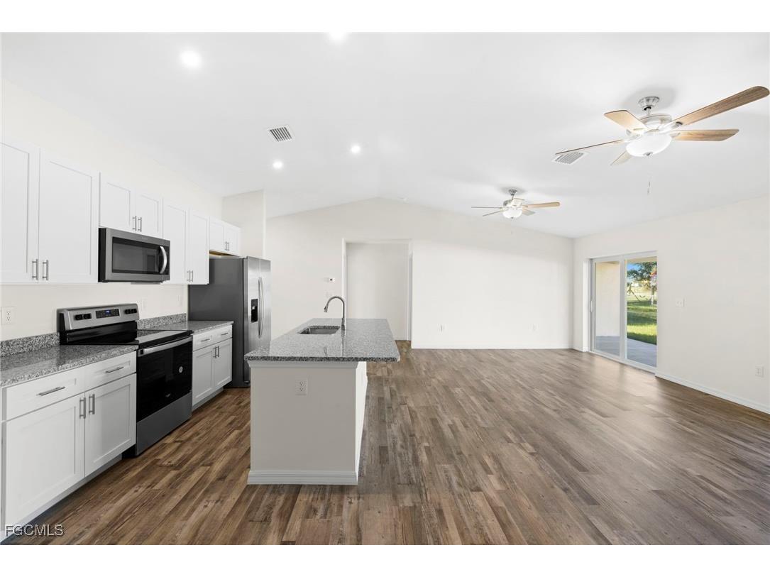 2824 NE 2nd Avenue Cape Coral FL 33909 2026000640 image19