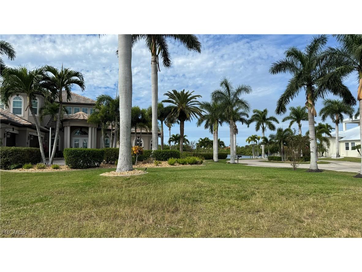 2824 SW 42nd Lane Cape Coral FL 33914 2025011217 image8