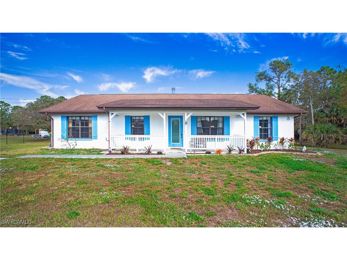 2825 10th Avenue SE Naples FL 34117 224102033 image1