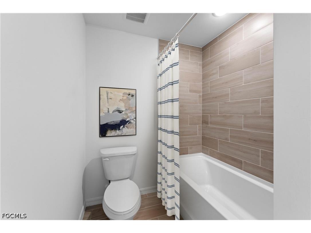 2825 NE 2nd Place Cape Coral FL 33909 2026014238 image12