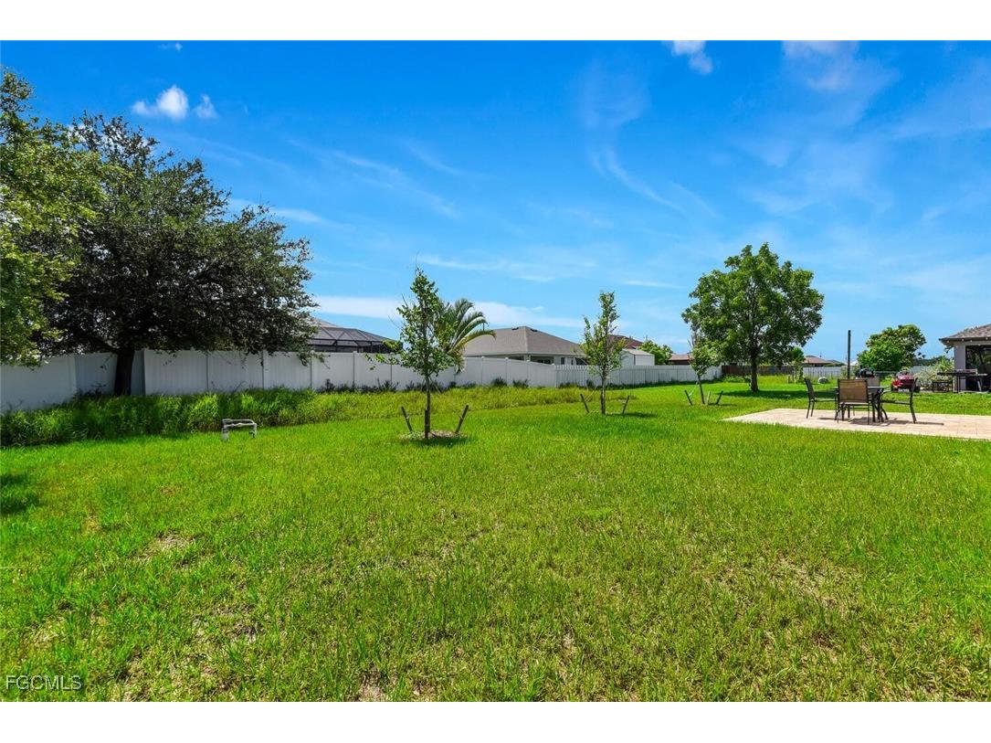 2825 NW 8th Place Cape Coral FL 33993 2025005051 image25