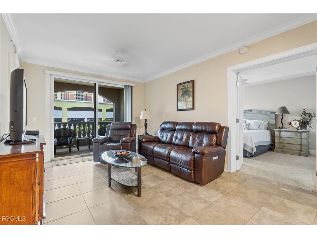 2825 Palm Beach Boulevard #203 Fort Myers FL 33916 2025016129 image3