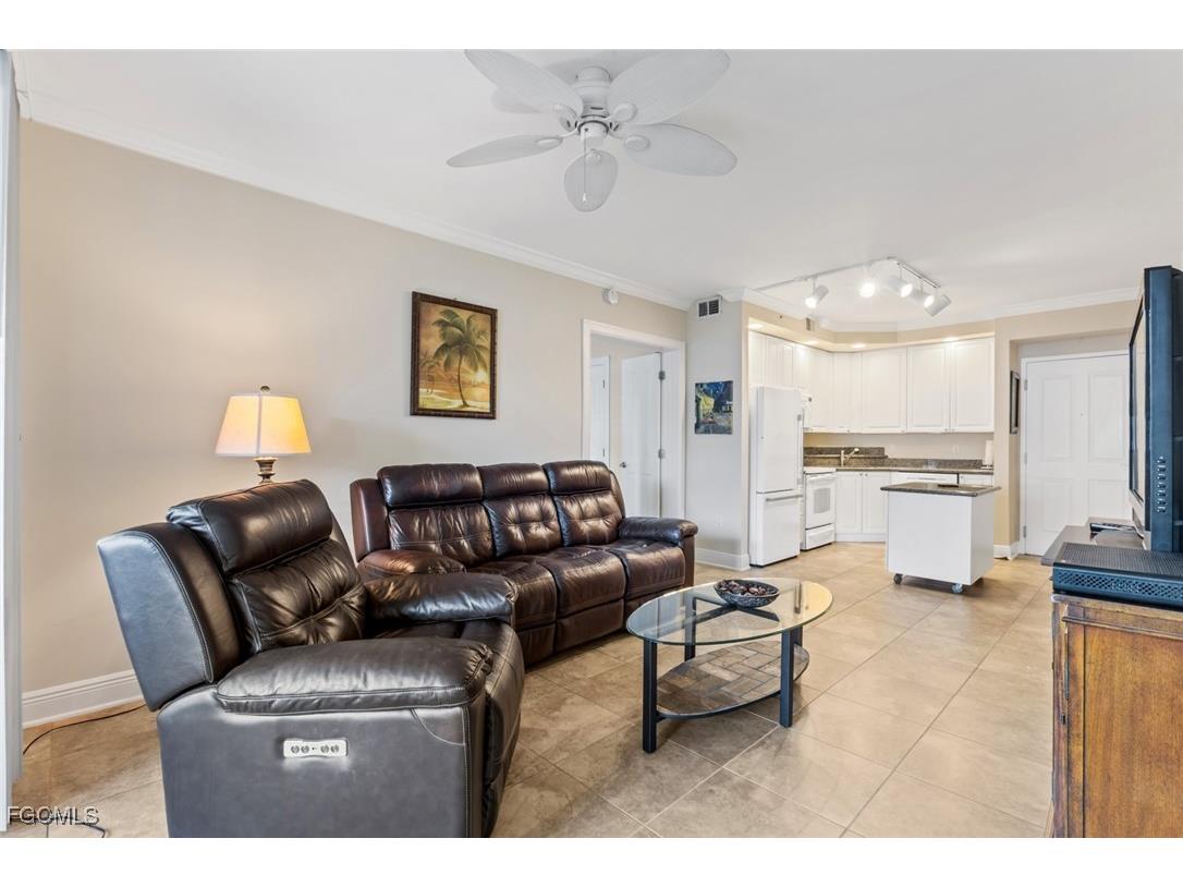 2825 Palm Beach Boulevard #203 Fort Myers FL 33916 2025016129 image5