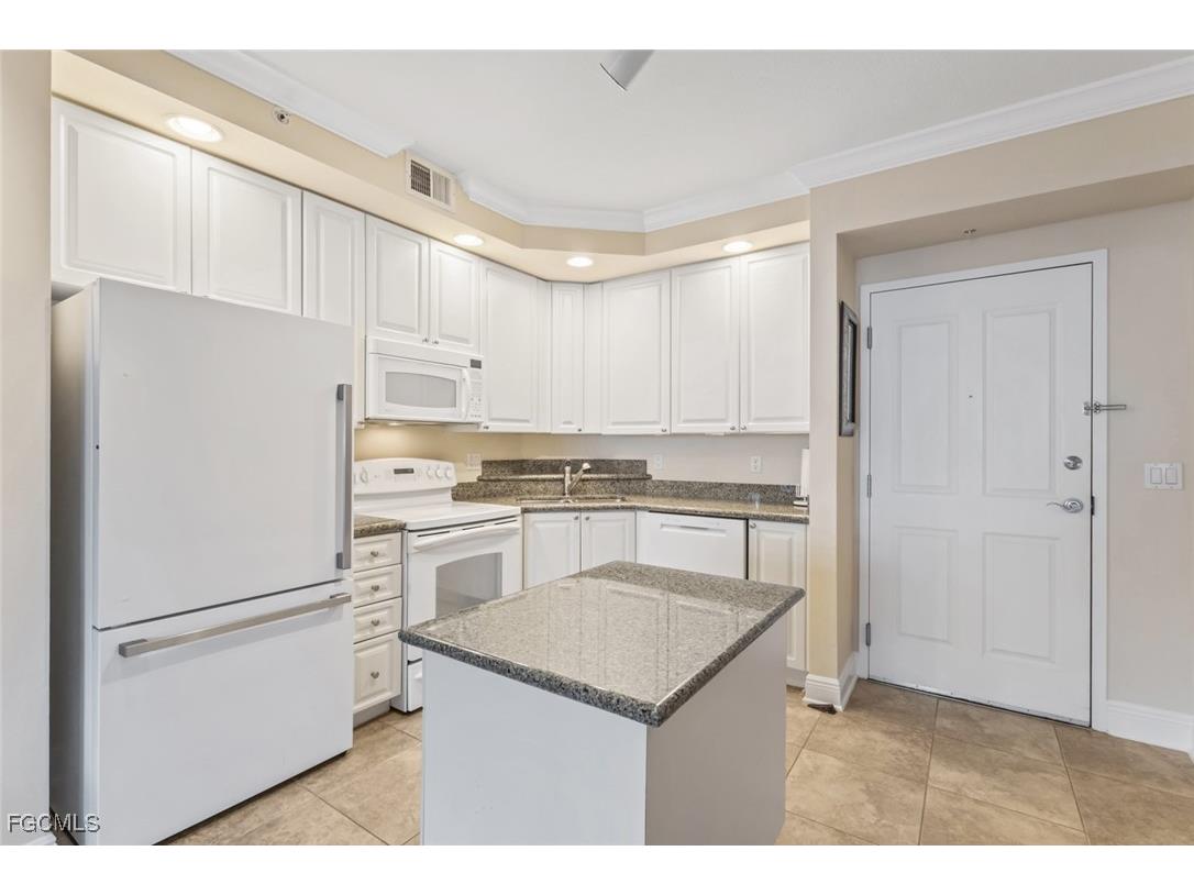 2825 Palm Beach Boulevard #203 Fort Myers FL 33916 2025016129 image7