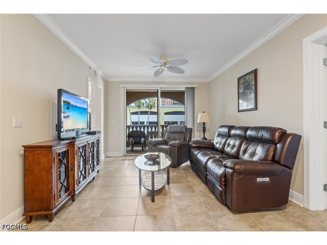 2825 Palm Beach Boulevard #203 Fort Myers FL 33916 2026025428 image1